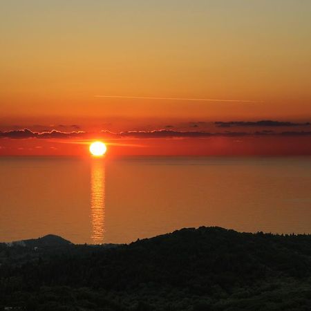 Sun Gazing Villas Drymon Buitenkant foto